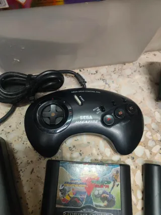 Consola Sega Mega Drive 2 Negra con 4 juegos