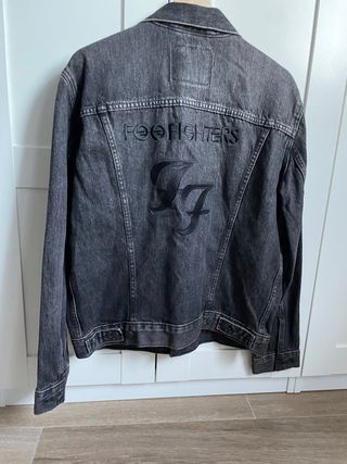 Chaqueta Foo Fighters Levi’s Negra