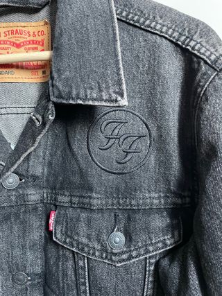 Chaqueta Foo Fighters Levi’s Negra