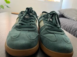 Zapatillas Zara Verde y Beige