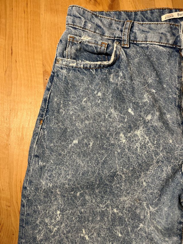 Vaqueros efecto lavado vintage estilo años 90