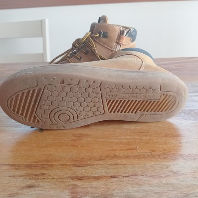 Botas niño marrones. Tommy Hilfiger. N. 38