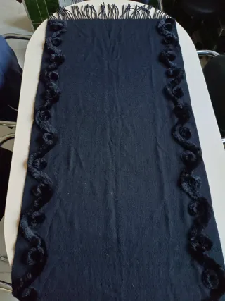 Chal/Estola Negra Franela Elegante