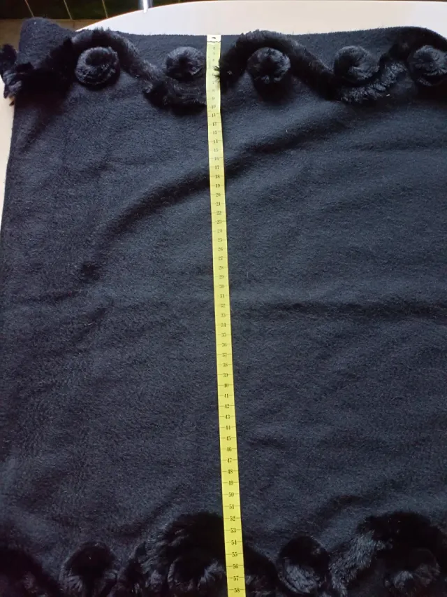 Chal/Estola Negra Franela Elegante