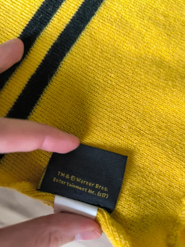 BUFANDA HARRY POTTER HUFFLEPUFF