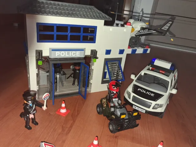 Comisaría Policía Playmobil con Vehículos