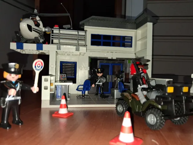 Comisaría Policía Playmobil con Vehículos