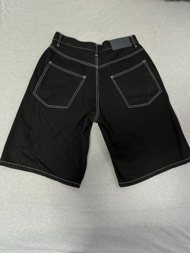 Bershka Shorts Vaqueros Blanco/Negro