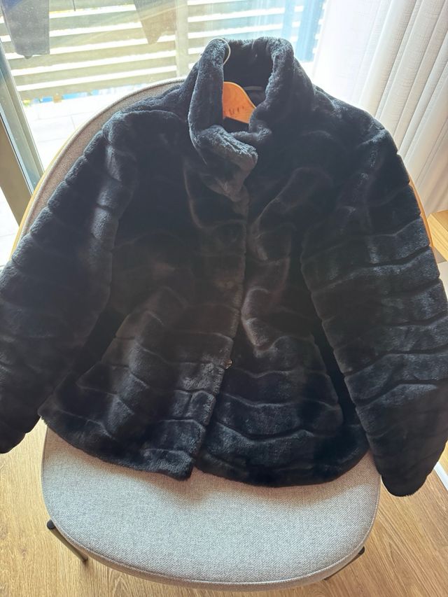 Chaquetón negro mujer