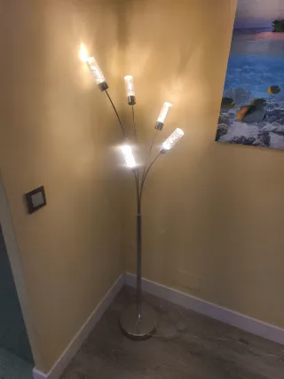 Lámpara de pie moderna 5 luces