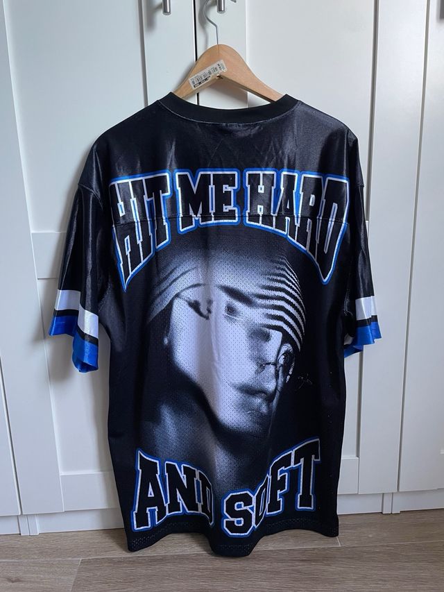 Camiseta Oficial Billie Eilish Hit Me Hard and Sof