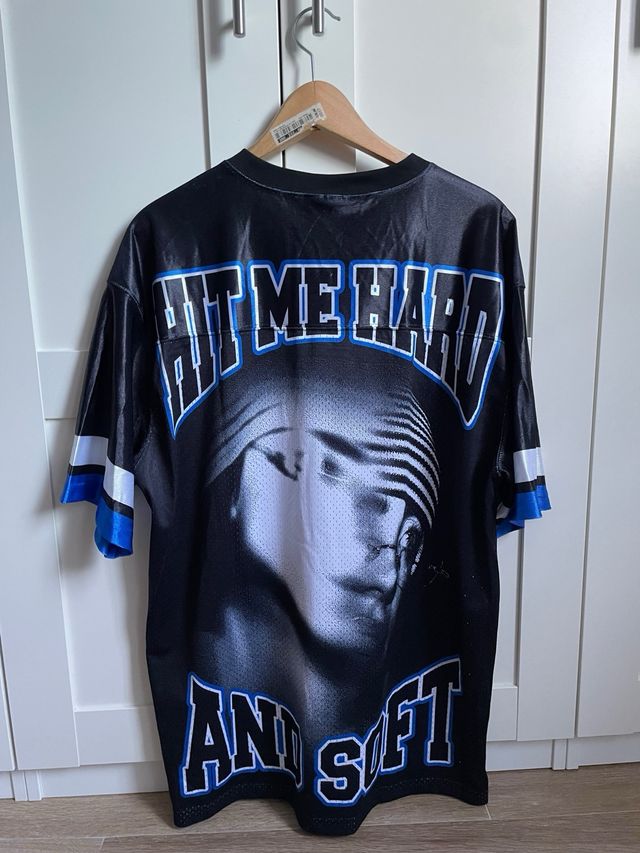 Camiseta Oficial Billie Eilish Hit Me Hard and Sof