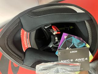 Casco Integrale Airoh Connor Bloom Gloss