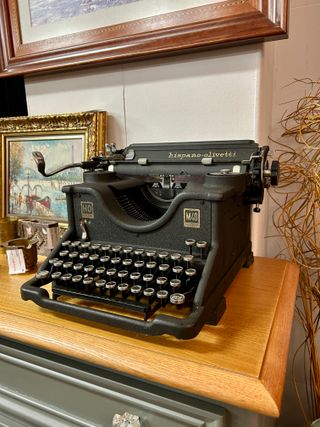 Máquina de escribir Hispano Olivetti M40