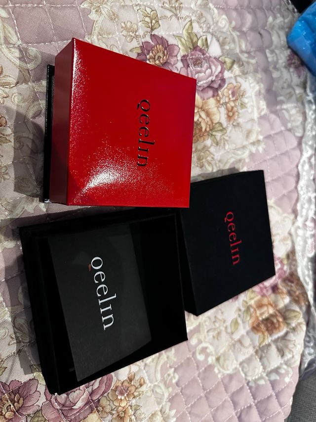 Caja de regalo Qeelin roja y negra