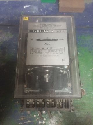 Contador Eléctrico AEG Trifásico 4 Hilos