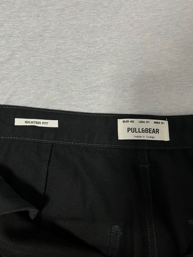 Bershka Pantalón Cargo Negro
