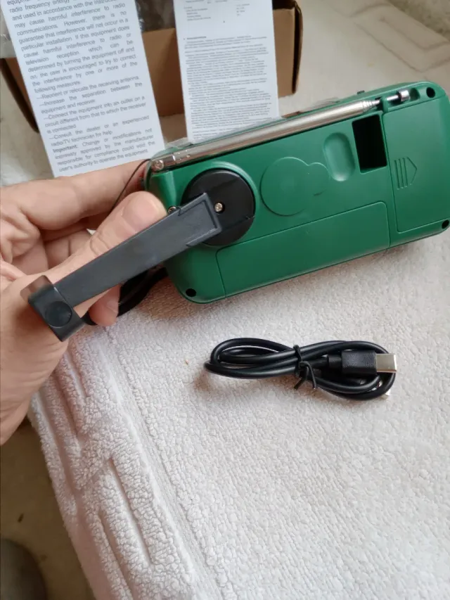 Radio solar sin pilas, placa solar