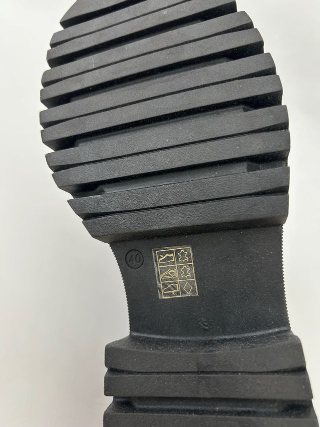 Nuovi Stivaletti donna vera pelle n.40