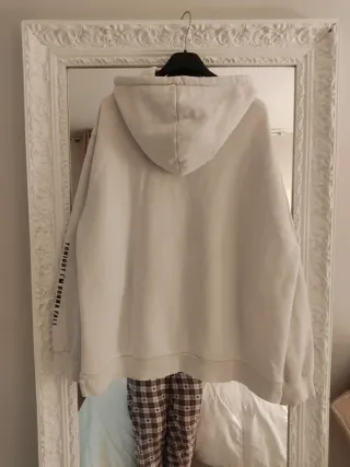 Sudadera Pull&Bear The World Is Mesmerizing