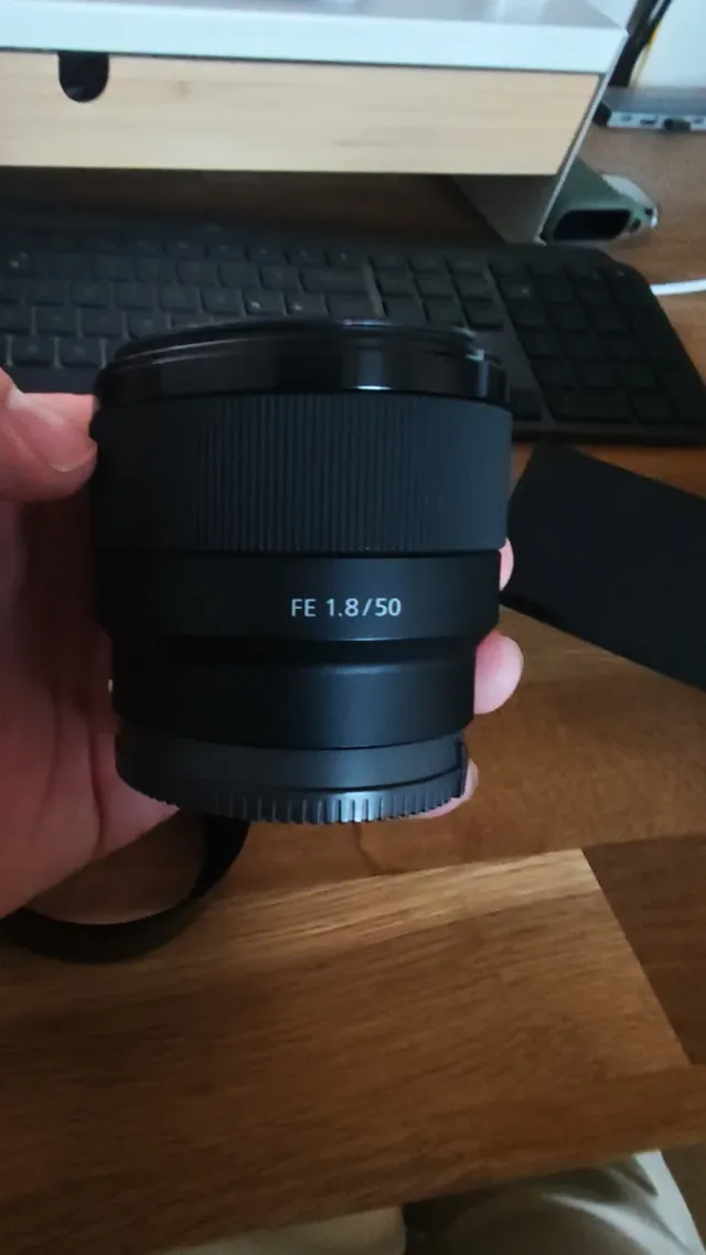 Obiettivo Sony FE 1.8/50