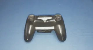 Mando PS4 Negro oficial en excelente estado