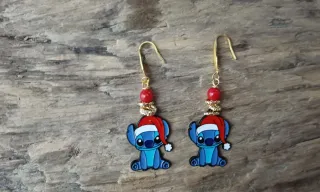 Orecchini Stitch a tema natalizio