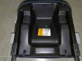 Alzador Bebe Confort Isofix Negro