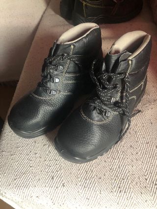 Botas de seguridad Be work negras y amarillas