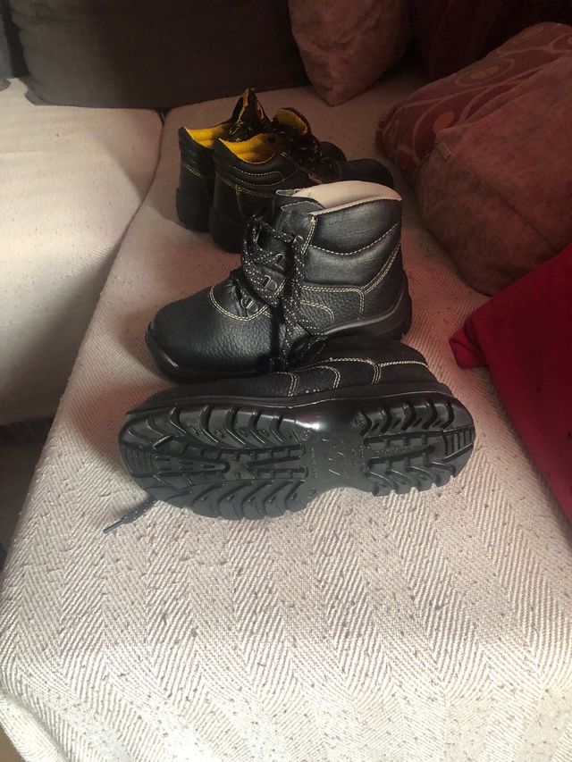 Botas de seguridad Be work negras y amarillas