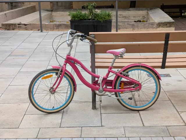 Bicicleta SCHWINN Fiesta Rosa muy bonita