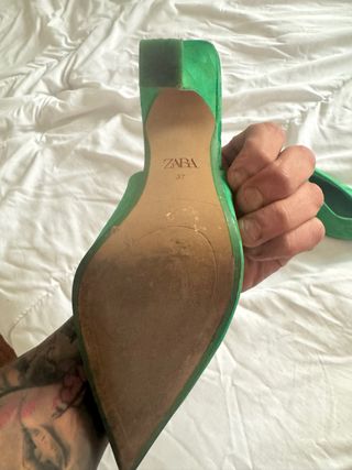 Zapatos de tacón Zara verdes talla 37