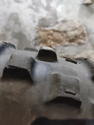 Neumático Michelin 140/80/18 Medium