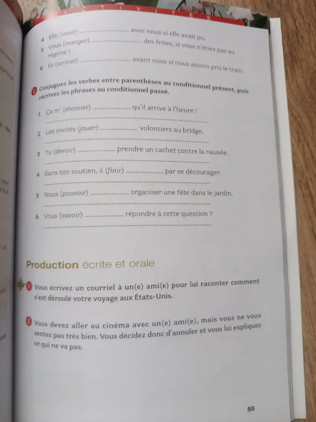 Au Lis Des Vallees [With CD (Audio)] (Lire Et S...