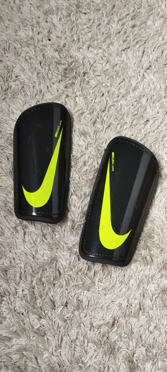 Espinilleras Nike Mercurial (2 unidades)