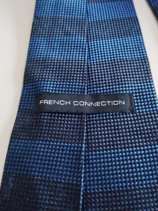 Corbata French Connection 100% Seda Azul/Negro