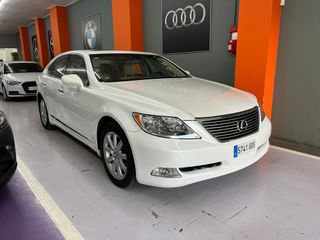 Lexus LS 460