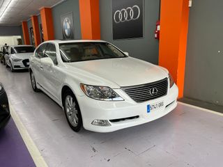 Lexus LS 460