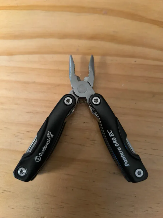 Pinza multiuso piccola