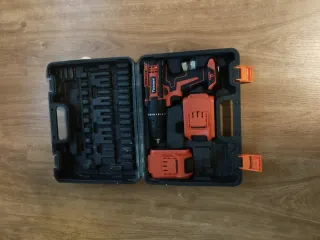 Taladro Faxamol con maletín y baterías