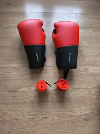 Guantes y vendas boxeo rojos 8 oz