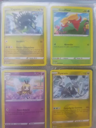 Lote Cromos Pokémon VMAX y V.10 a 20 €