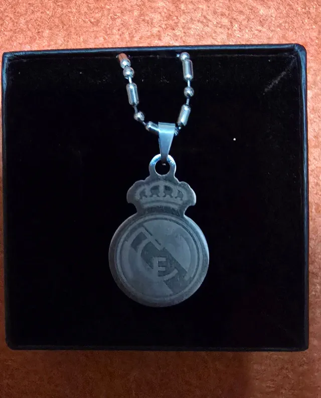 Collar y colgante Real Madrid