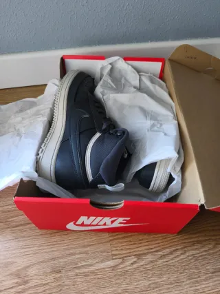 Zapatillas Nike Court Vision Negras y Blancas