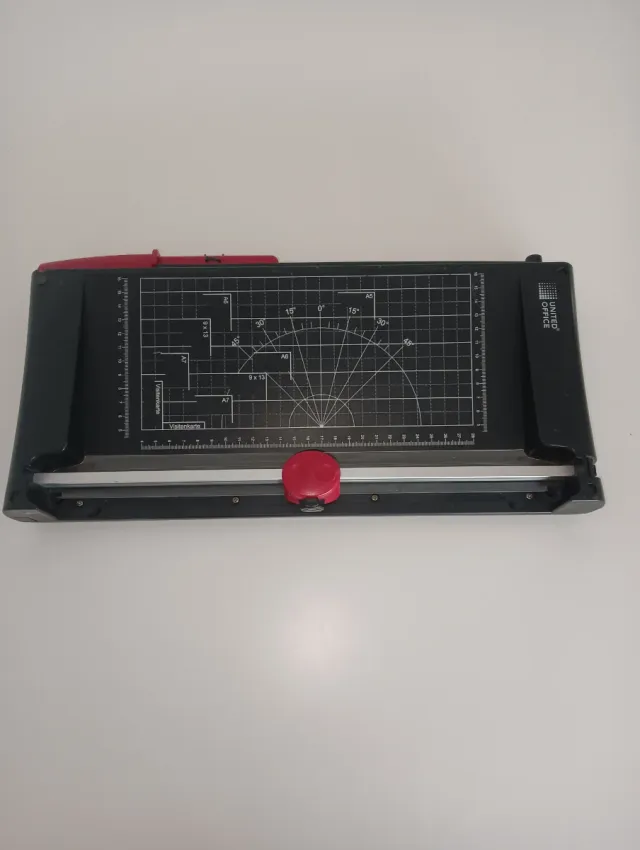 Cortador de papel United Office