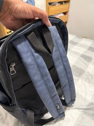 Mochila Pepe London azul y negra