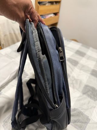 Mochila Pepe London azul y negra