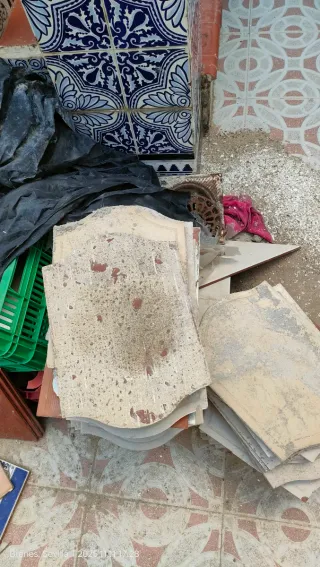 Azulejos de cerámica y baldosas