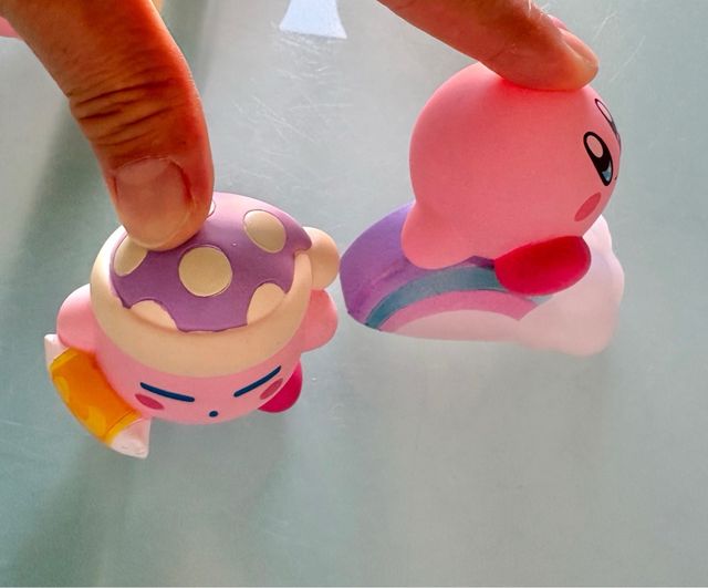 muñeco peluche figura Kirby arcoíris