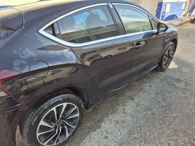 DS4 1.6 HDI 120CV